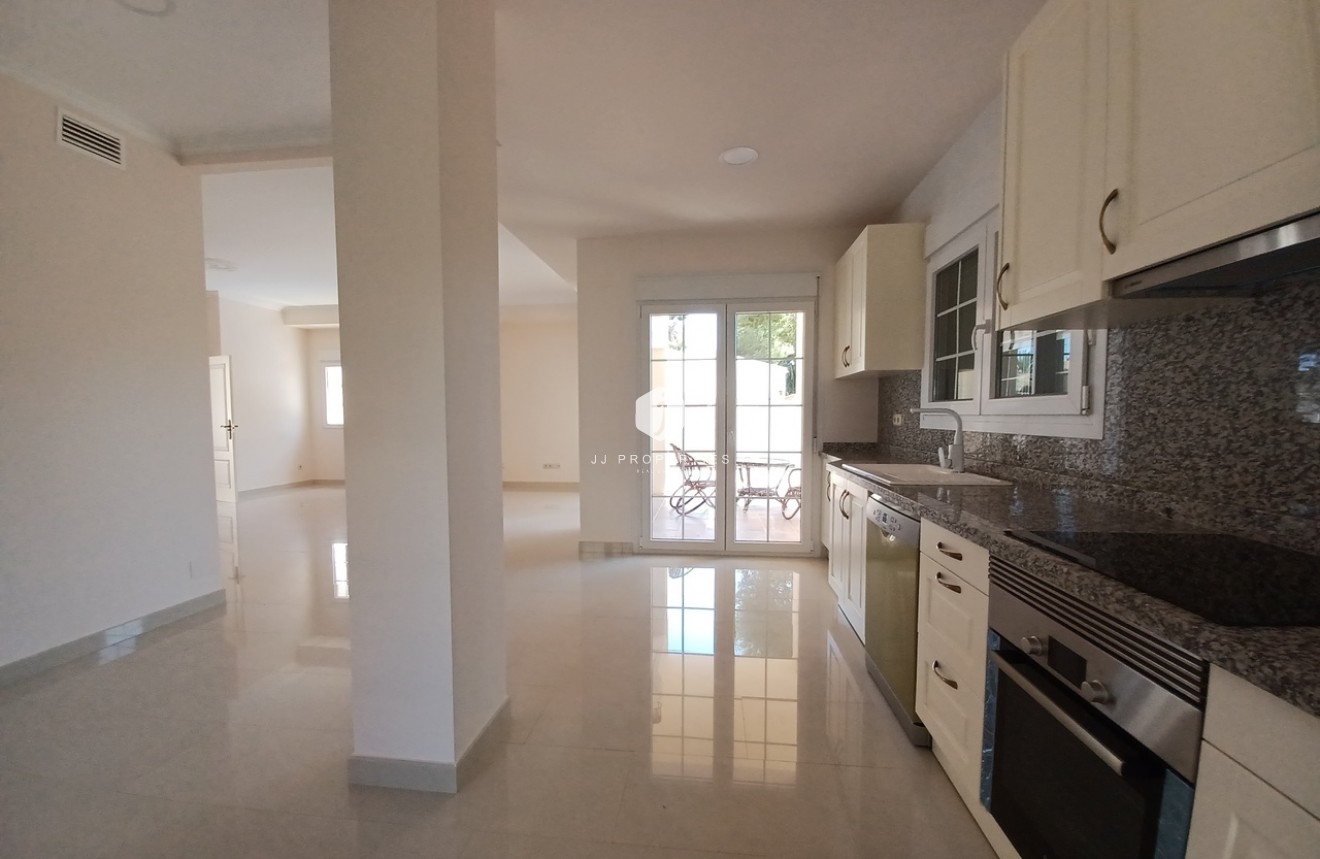 Aus zweiter Hand - Villa -
Cabo Roig - Costa Blanca