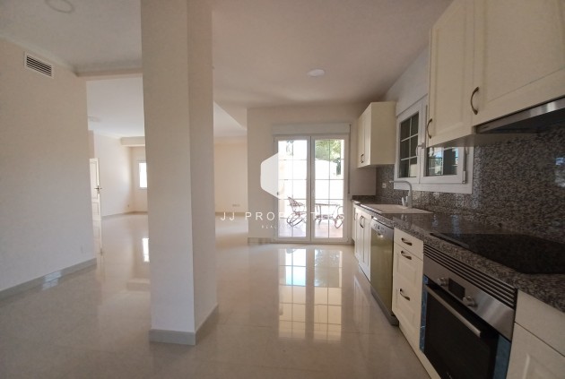 Aus zweiter Hand - Villa -
Cabo Roig - Costa Blanca