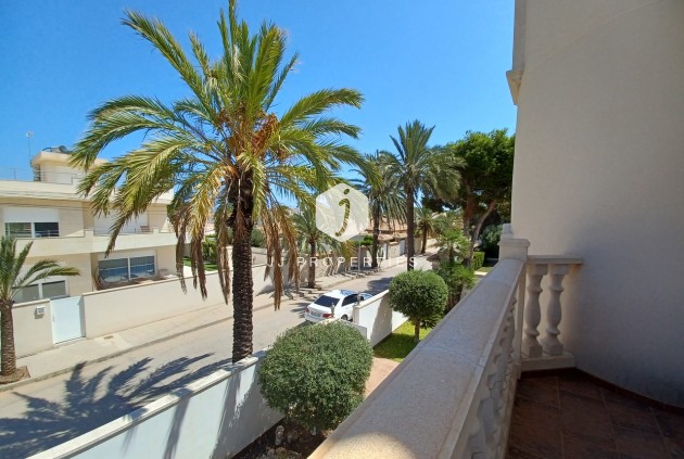 Aus zweiter Hand - Villa -
Cabo Roig - Costa Blanca