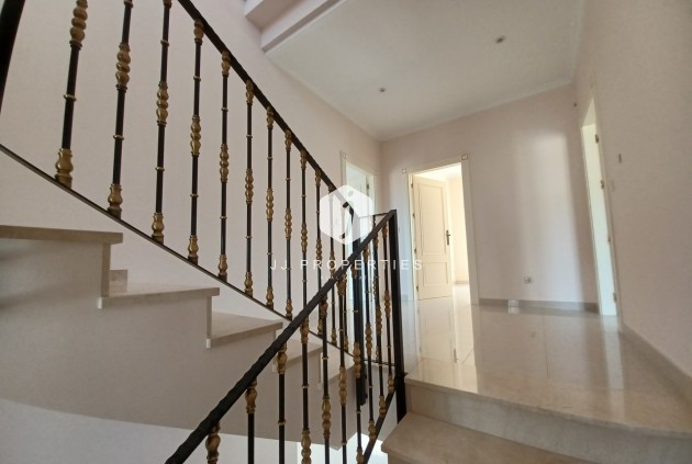 Aus zweiter Hand - Villa -
Cabo Roig - Costa Blanca