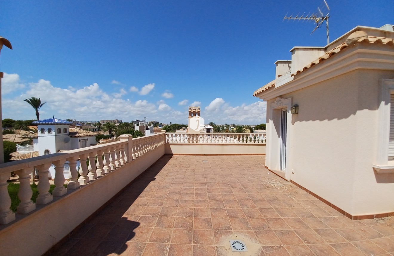 Aus zweiter Hand - Villa -
Cabo Roig - Costa Blanca