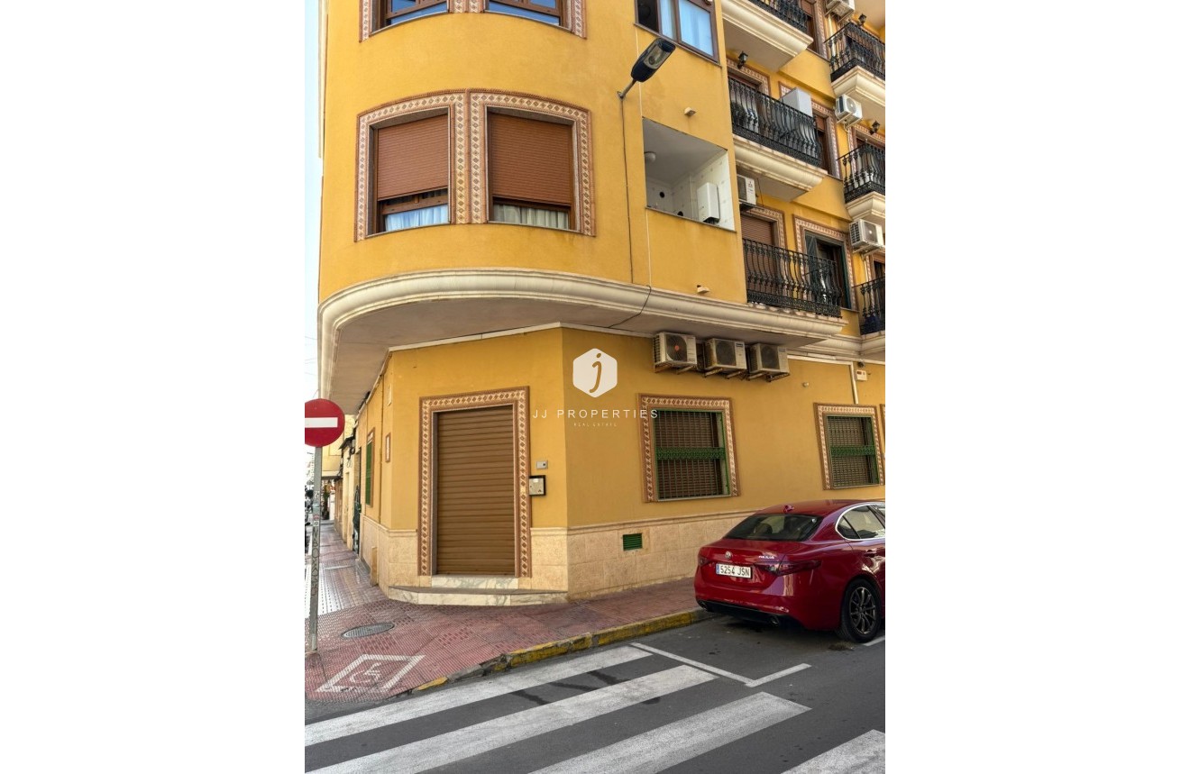 Segunda mano - Apartamento / piso -
Torrevieja - Las Piscinas Naturales