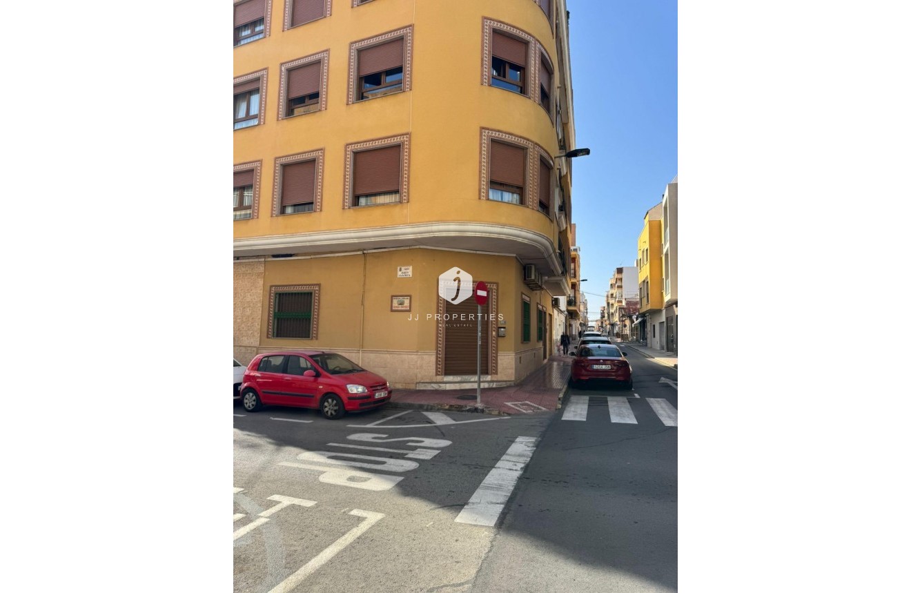 Segunda mano - Apartamento / piso -
Torrevieja - Las Piscinas Naturales