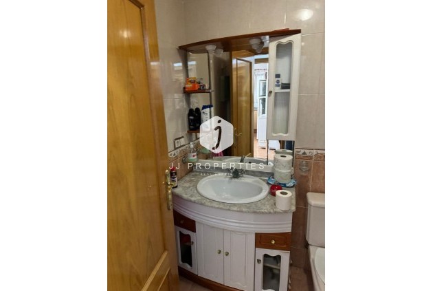 Segunda mano - Apartamento / piso -
Torrevieja - Las Piscinas Naturales