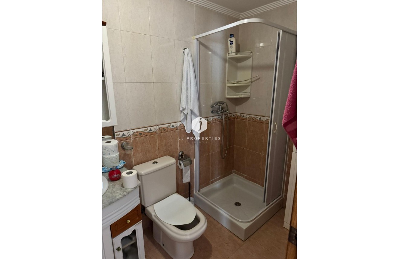 Segunda mano - Apartamento / piso -
Torrevieja - Las Piscinas Naturales