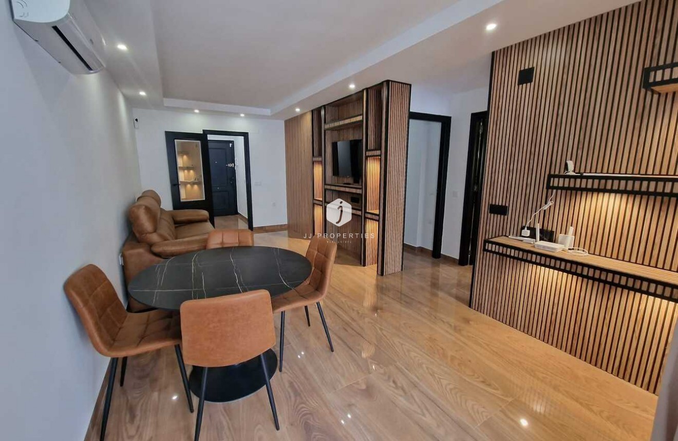 Segunda mano - Apartamento / piso -
Torrevieja - Costa Blanca