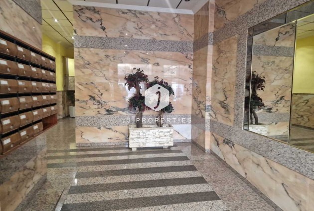 Segunda mano - Apartamento / piso -
Torrevieja - Costa Blanca