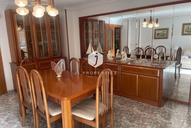 Segunda mano - Apartamento / piso -
Torrevieja - Centro