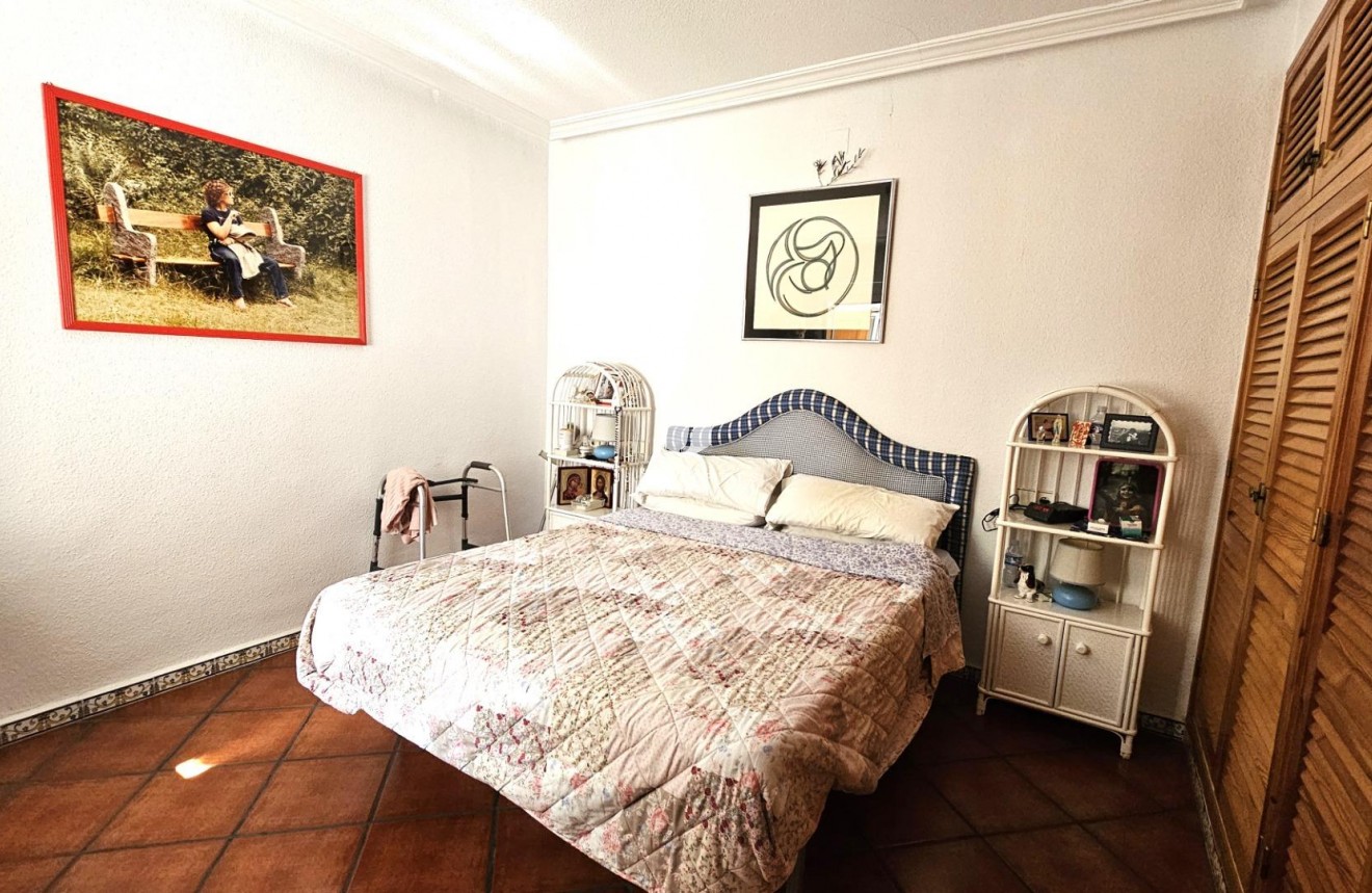 Segunda mano - Villa -
Torrevieja - San luis