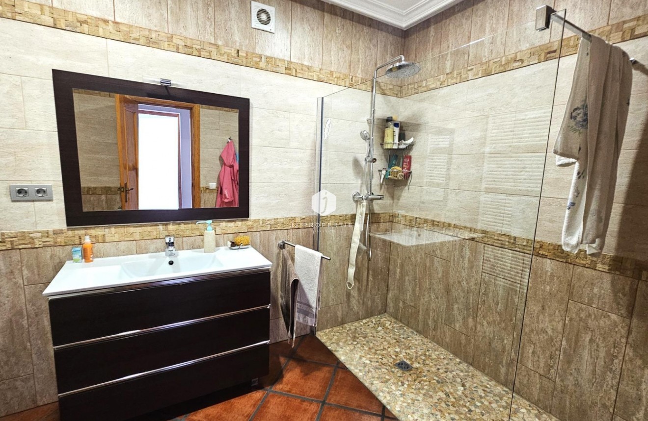 Segunda mano - Villa -
Torrevieja - San luis