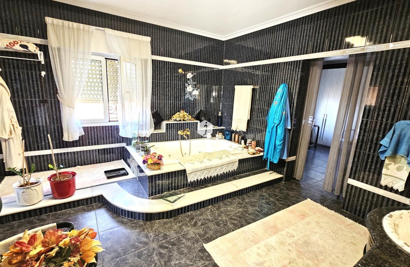 Segunda mano - Villa -
Torrevieja - San luis