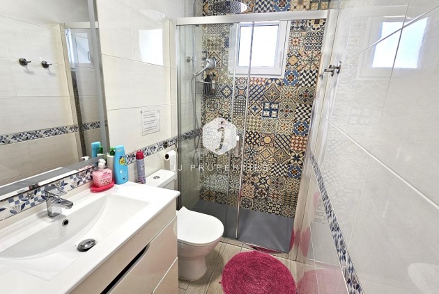 Segunda mano - Villa -
Torrevieja - San luis