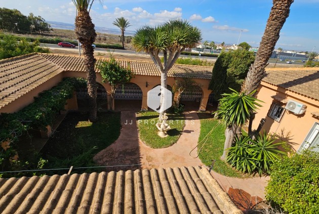 Segunda mano - Villa -
Torrevieja - San luis