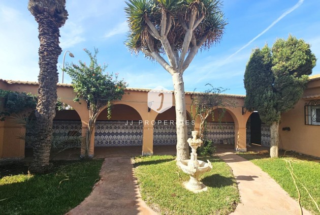 Segunda mano - Villa -
Torrevieja - San luis