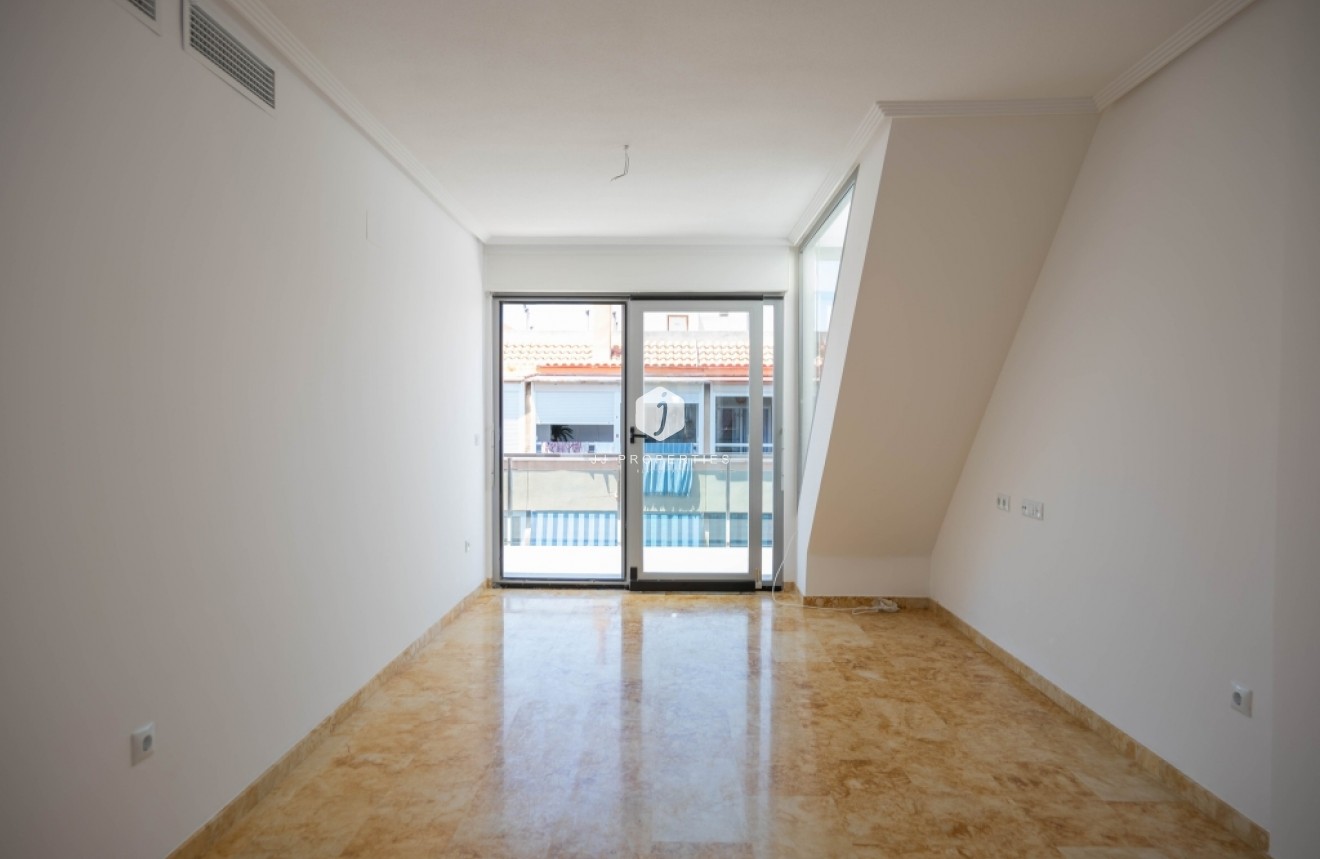 Segunda mano - Apartamento / piso -
Torrevieja - Costa Blanca