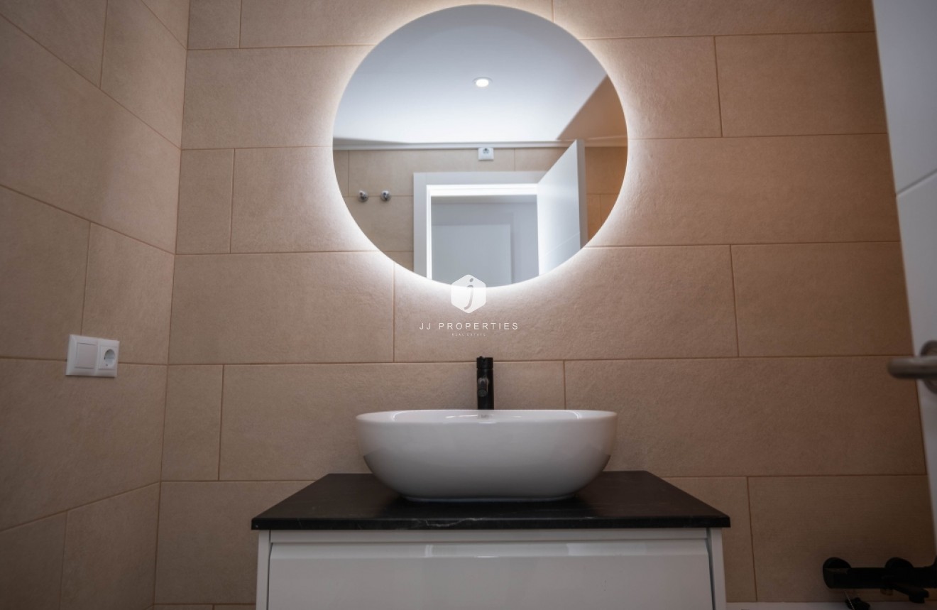 Segunda mano - Apartamento / piso -
Torrevieja - Costa Blanca