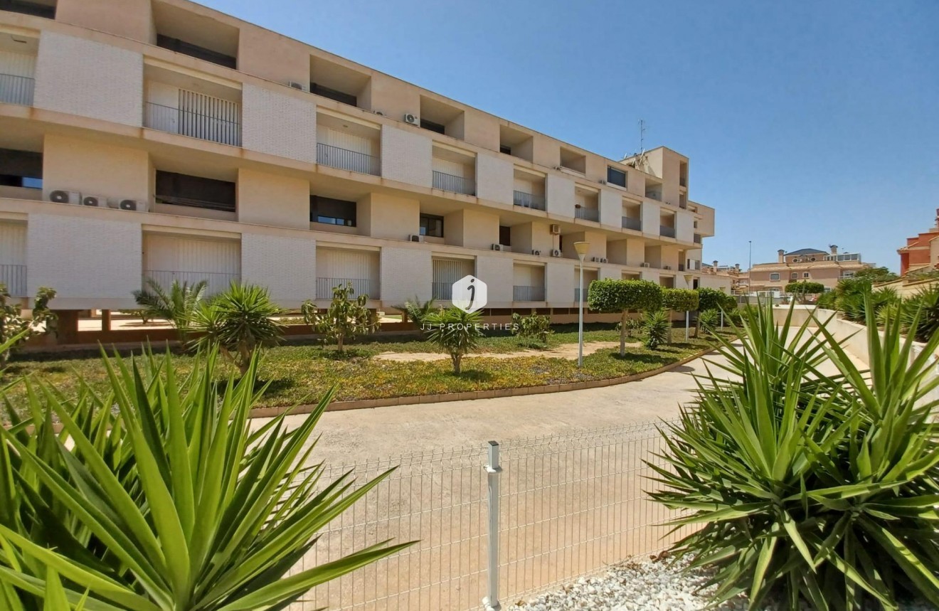 Segunda mano - Apartamento / piso -
Orihuela Costa - Los Dolses