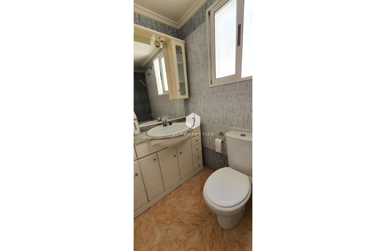 Segunda mano - Ático -
Torrevieja - Centro