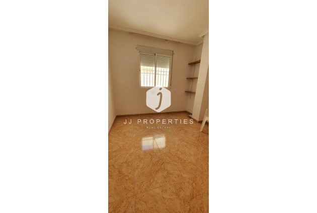 Segunda mano - Ático -
Torrevieja - Centro