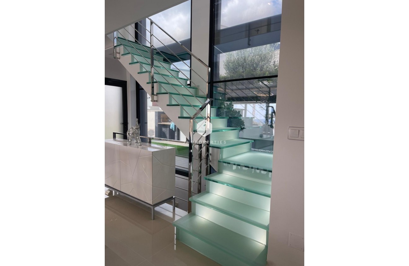 Segunda mano - Villa -
San Miguel de Salinas - Altos De San Miguel