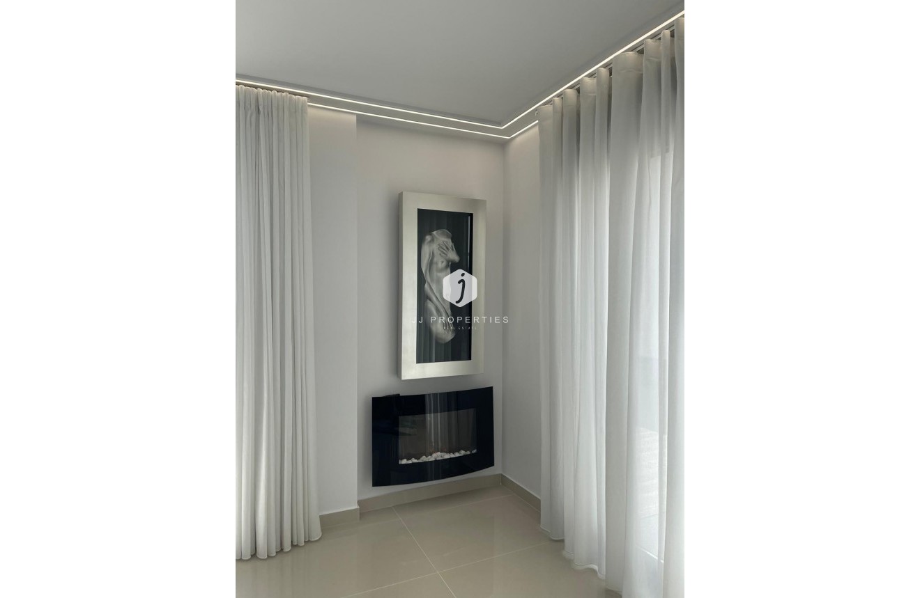 Segunda mano - Villa -
San Miguel de Salinas - Altos De San Miguel