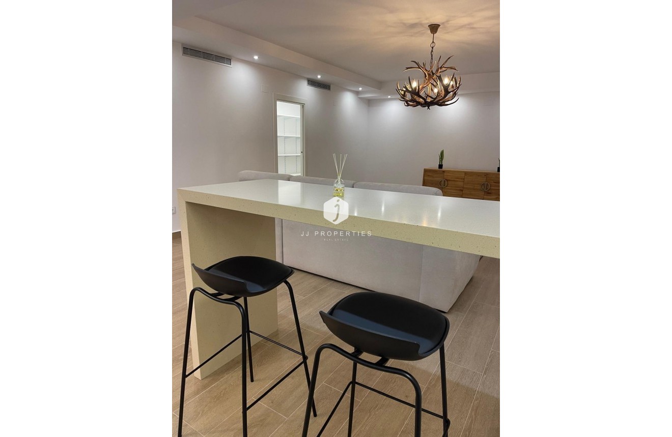 Segunda mano - Villa -
San Miguel de Salinas - Altos De San Miguel