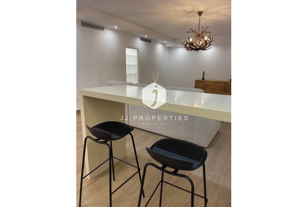 Segunda mano - Villa -
San Miguel de Salinas - Altos De San Miguel