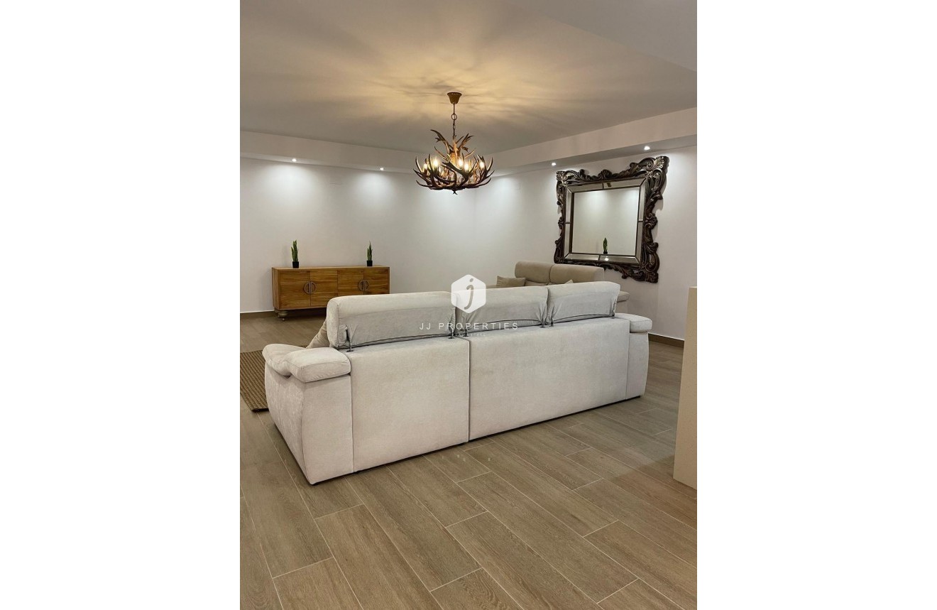 Segunda mano - Villa -
San Miguel de Salinas - Altos De San Miguel