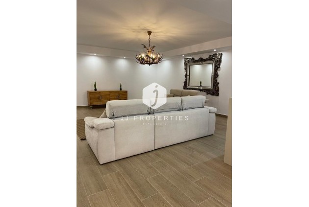 Segunda mano - Villa -
San Miguel de Salinas - Altos De San Miguel