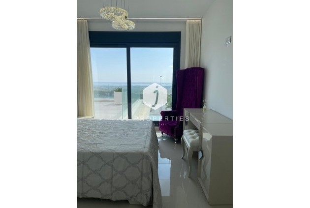 Segunda mano - Villa -
San Miguel de Salinas - Altos De San Miguel