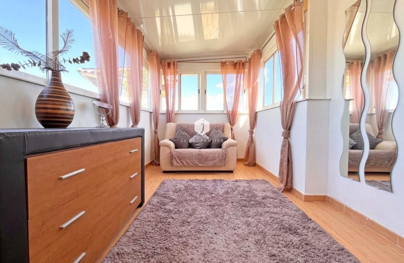 Segunda mano - Villa -
La Zenia - Costa Blanca