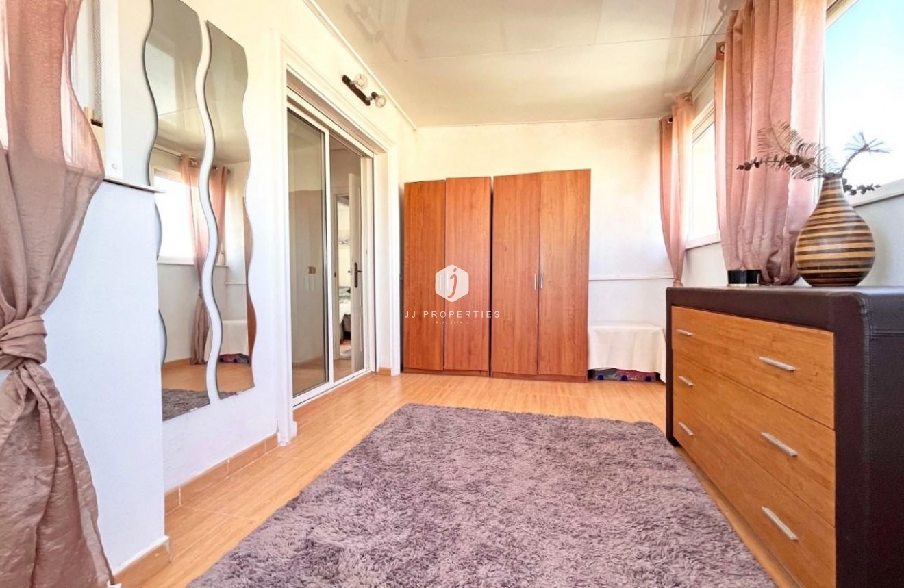 Segunda mano - Villa -
La Zenia - Costa Blanca