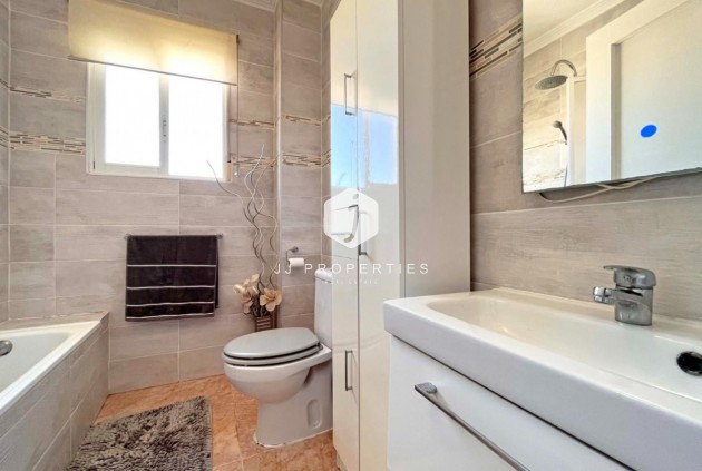 Segunda mano - Villa -
La Zenia - Costa Blanca