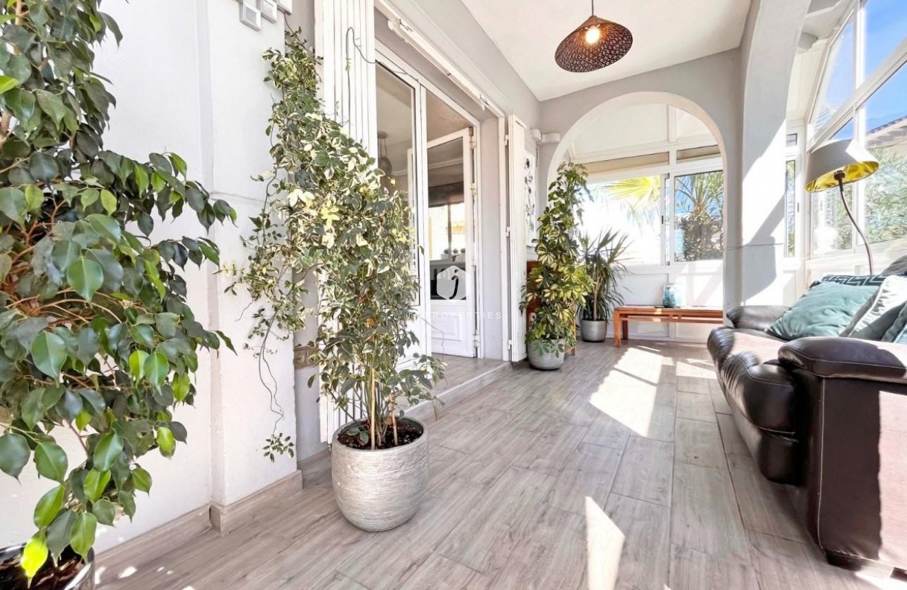 Segunda mano - Villa -
La Zenia - Costa Blanca