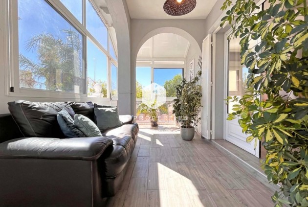 Segunda mano - Villa -
La Zenia - Costa Blanca