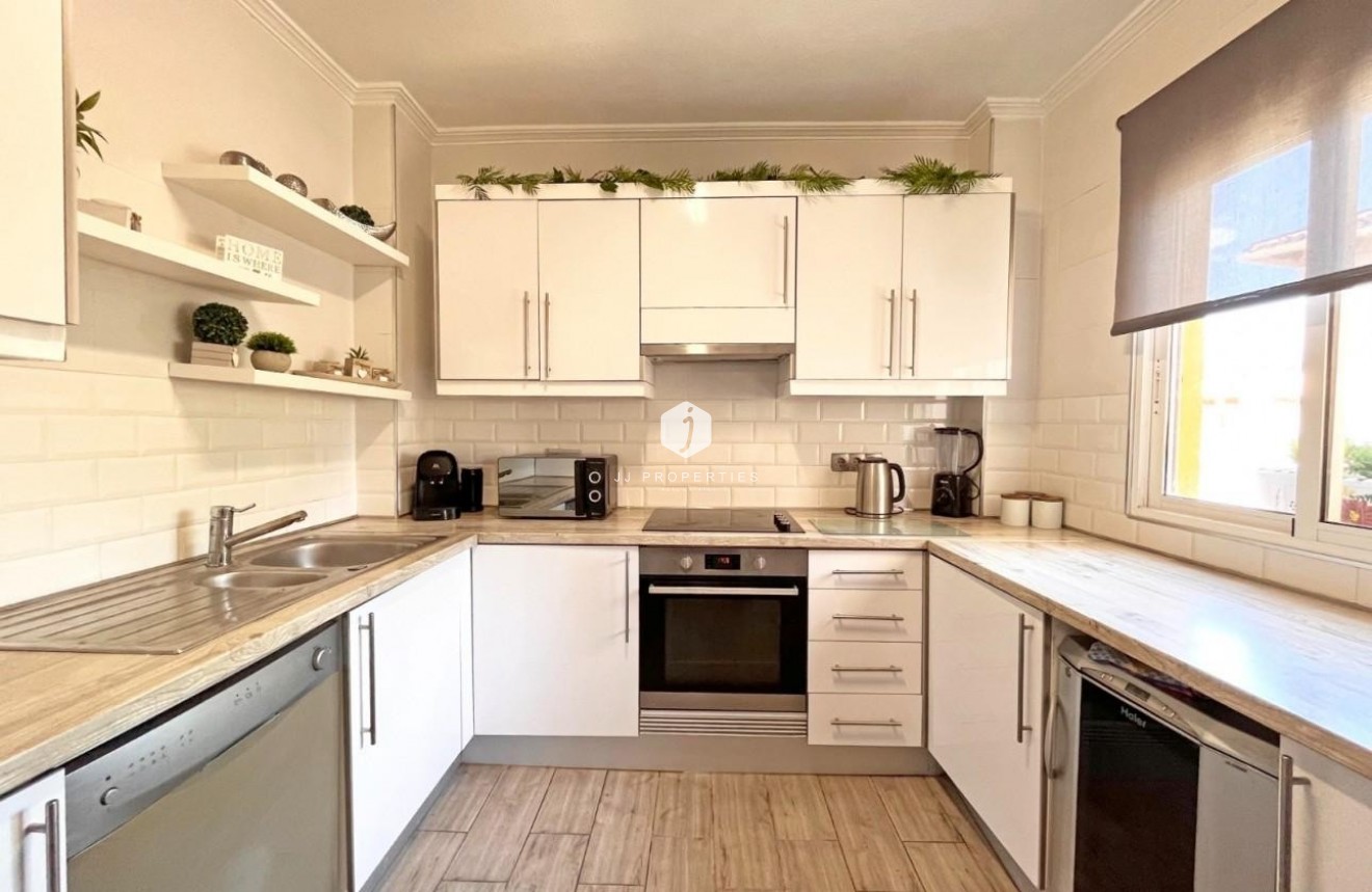 Segunda mano - Villa -
La Zenia - Costa Blanca