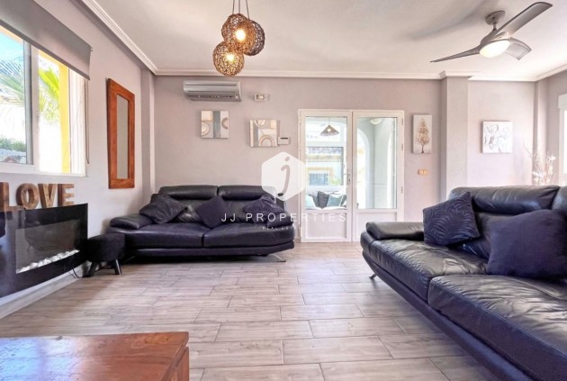 Segunda mano - Villa -
La Zenia - Costa Blanca