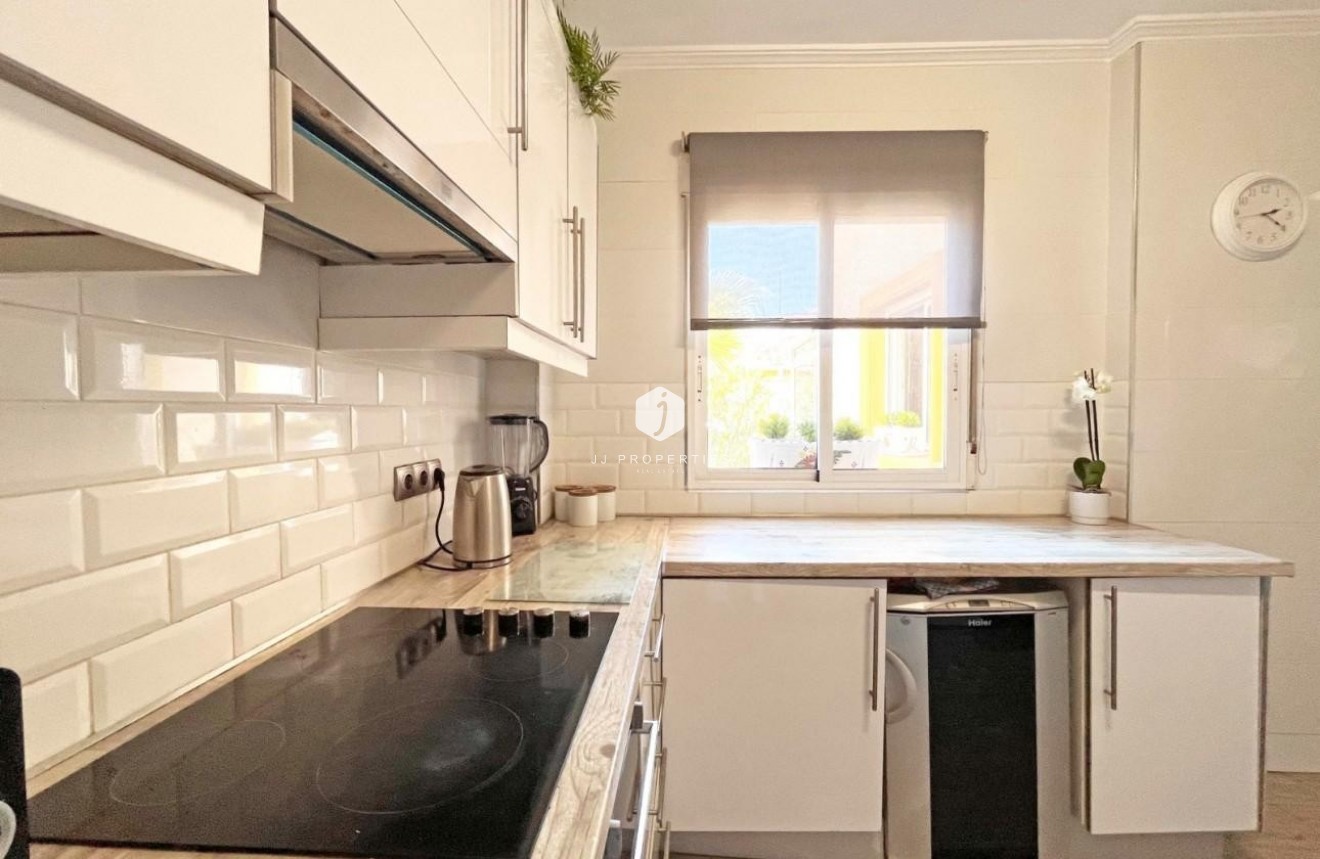 Segunda mano - Villa -
La Zenia - Costa Blanca