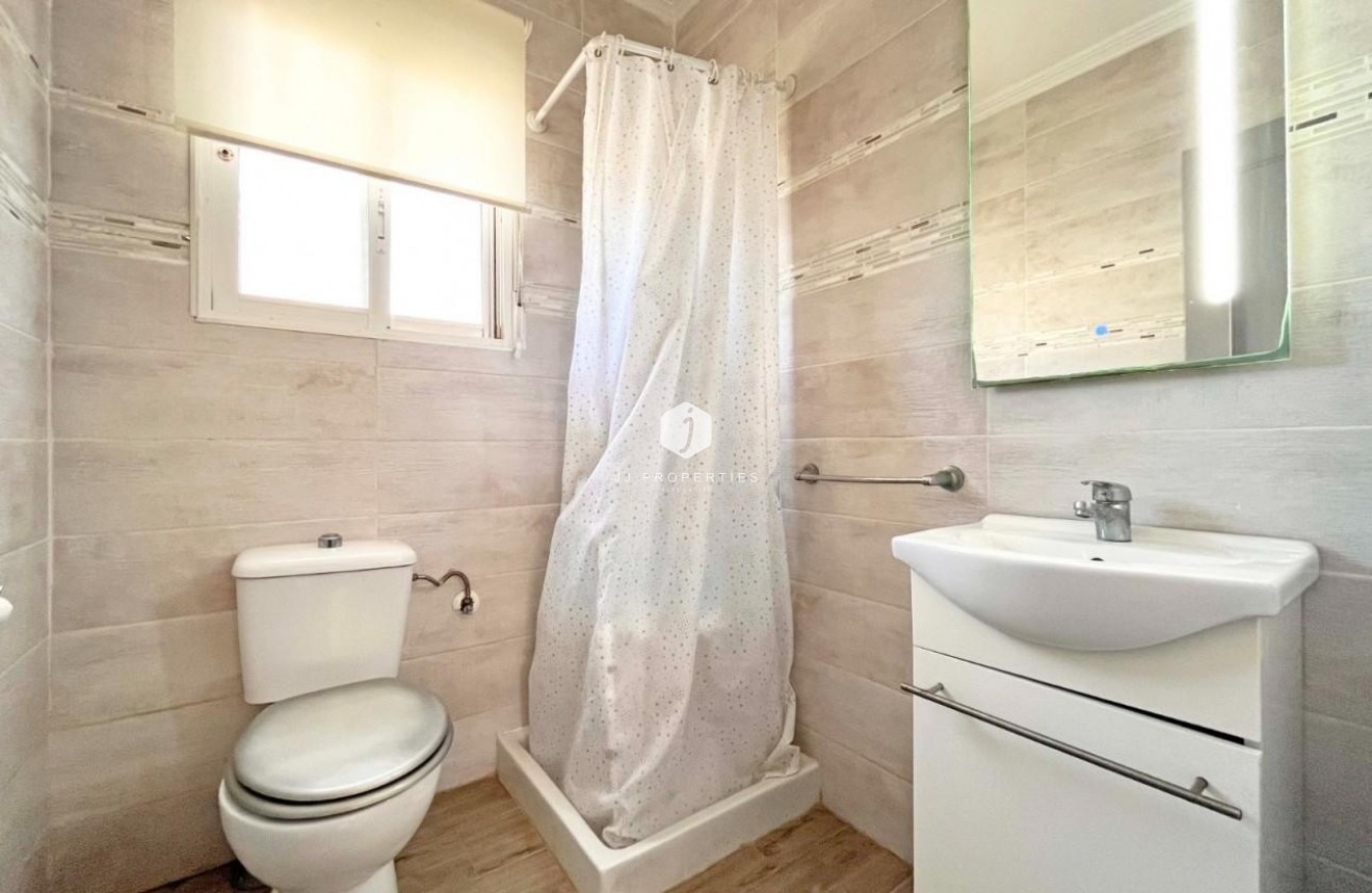 Segunda mano - Villa -
La Zenia - Costa Blanca