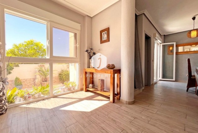 Segunda mano - Villa -
La Zenia - Costa Blanca