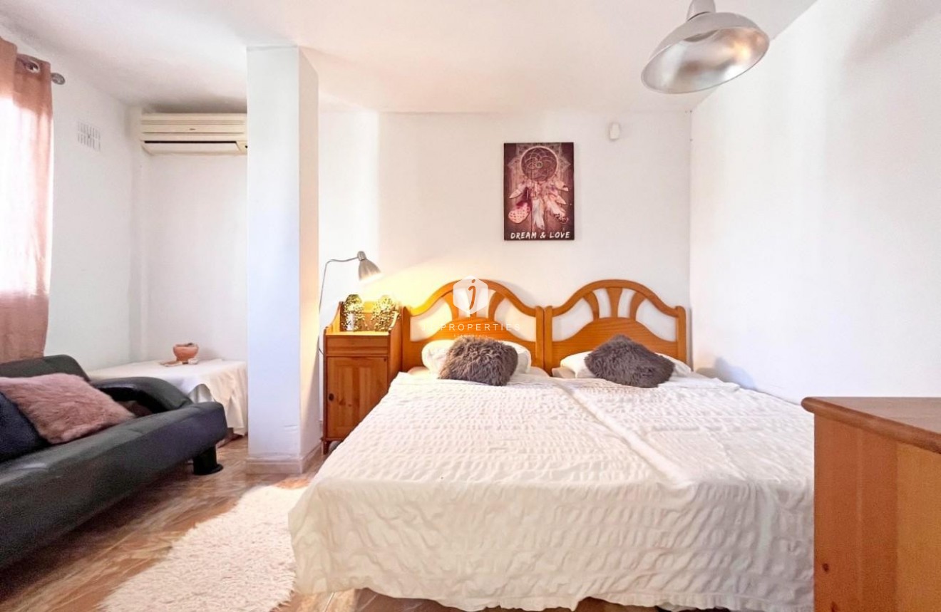 Segunda mano - Villa -
La Zenia - Costa Blanca