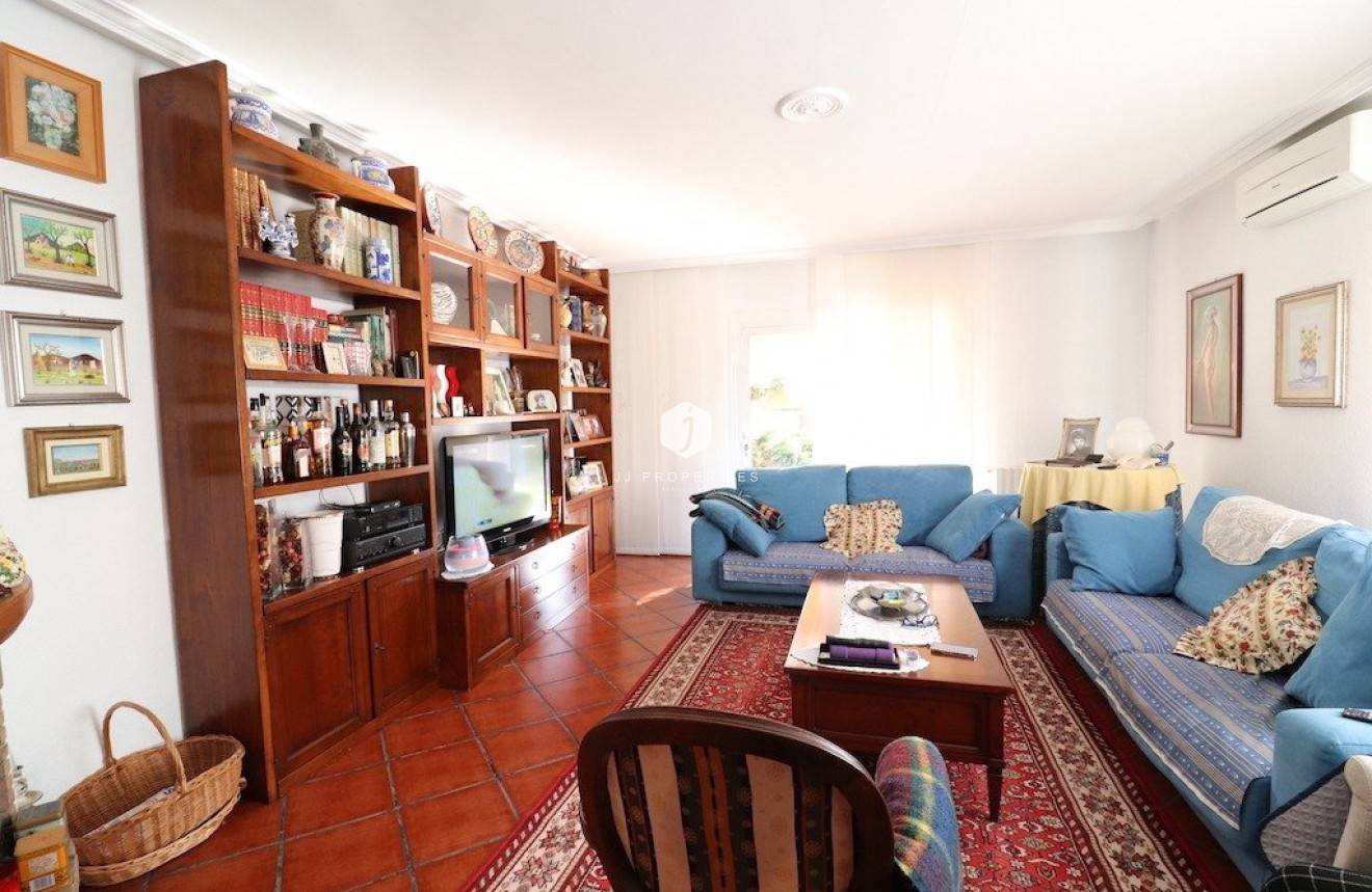 Segunda mano - Villa -
Torrevieja - Costa Blanca