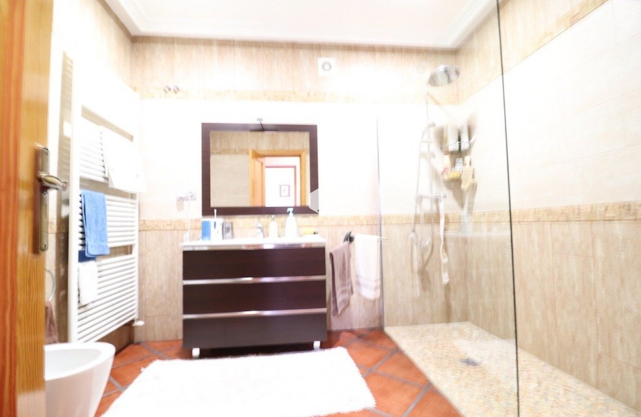 Segunda mano - Villa -
Torrevieja - Costa Blanca