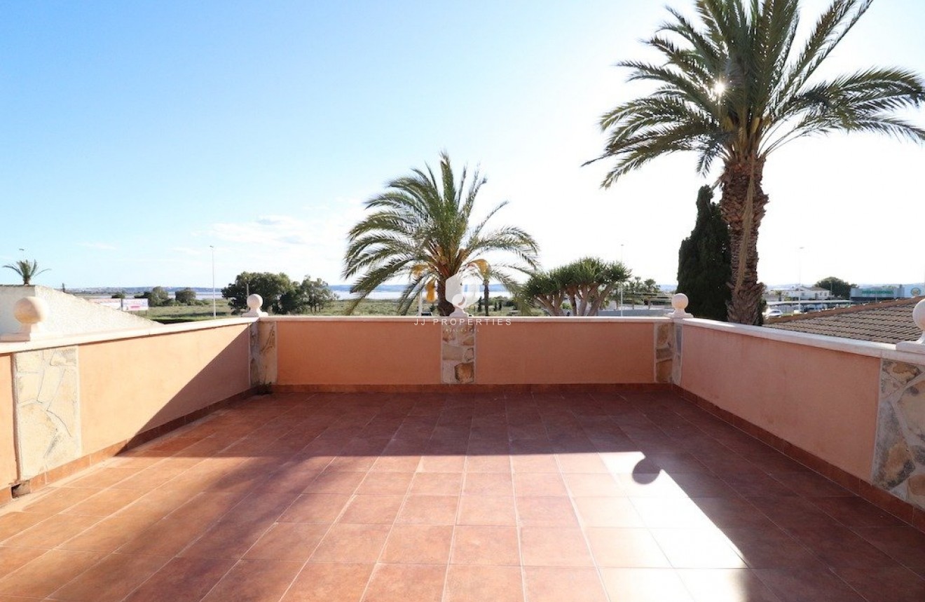 Segunda mano - Villa -
Torrevieja - Costa Blanca