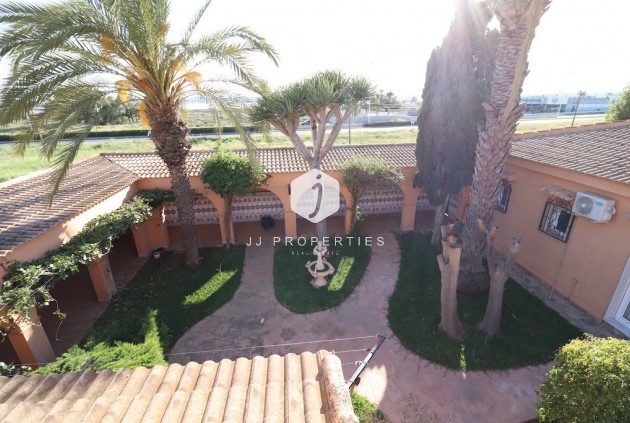 Segunda mano - Villa -
Torrevieja - Costa Blanca
