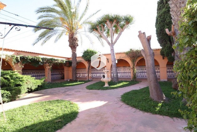 Segunda mano - Villa -
Torrevieja - Costa Blanca