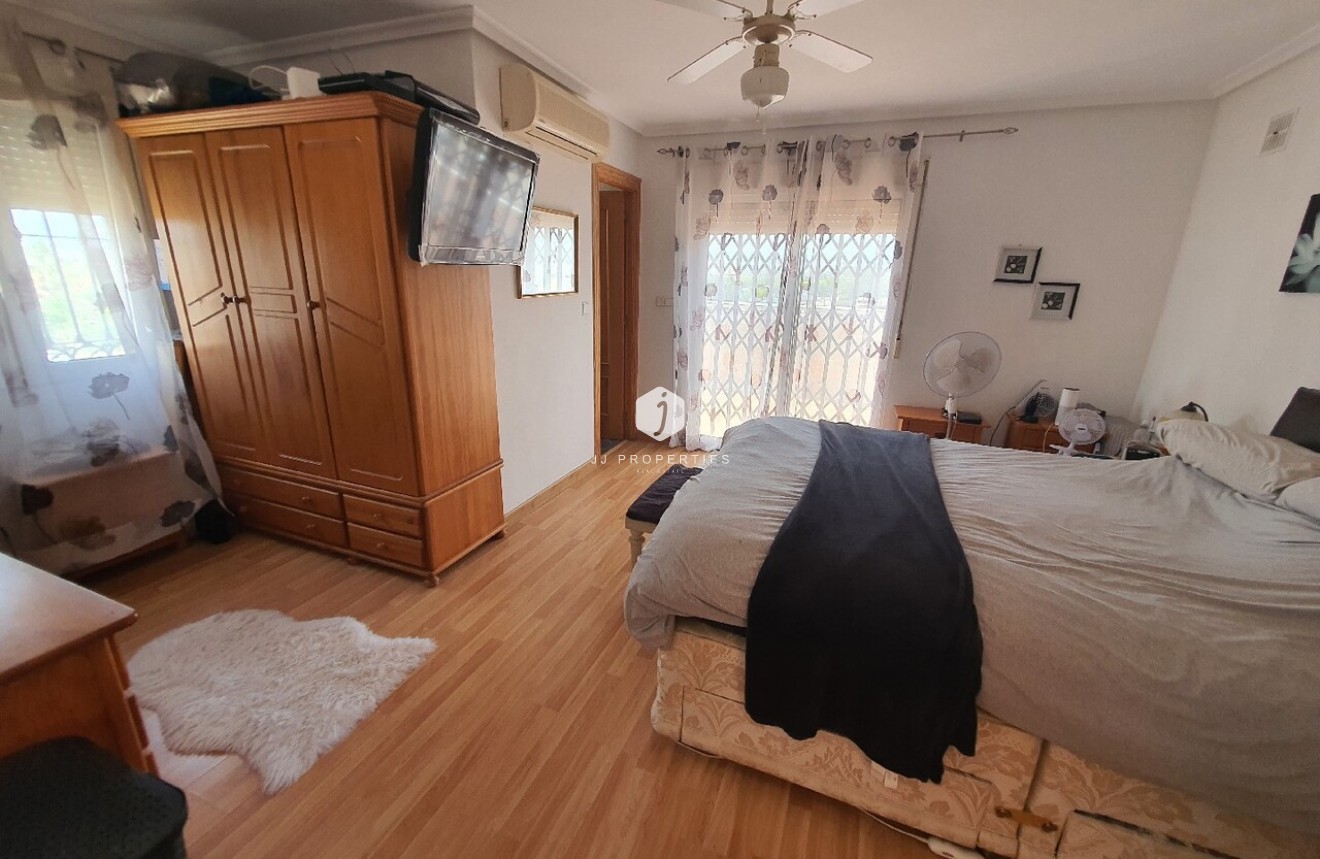 Segunda mano - Villa -
Los Balcones - Costa Blanca