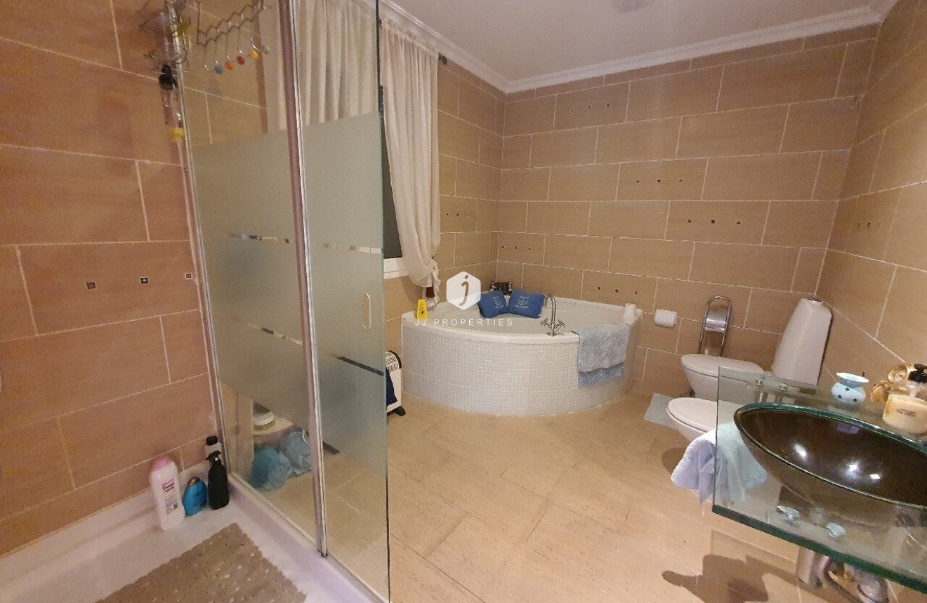 Segunda mano - Villa -
Los Balcones - Costa Blanca