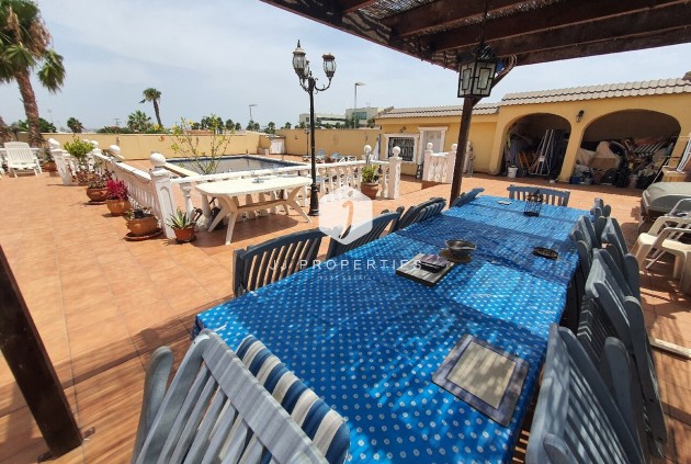 Segunda mano - Villa -
Los Balcones - Costa Blanca