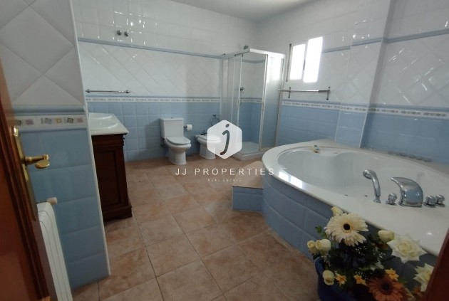 Segunda mano - Villa -
Torrevieja - Costa Blanca